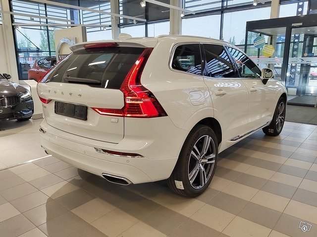 VOLVO XC60 6