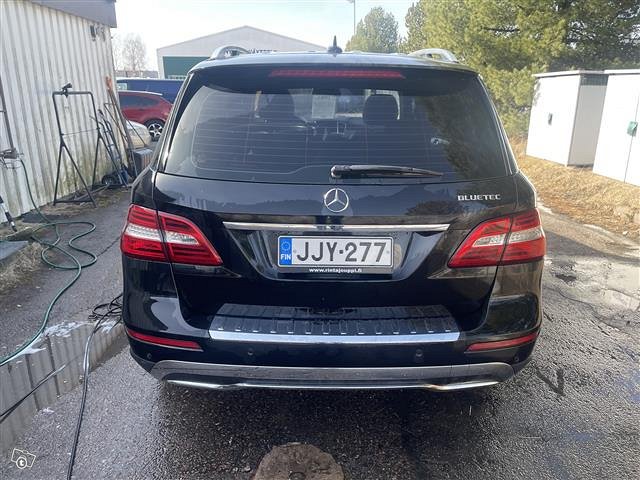 Mercedes-Benz ML 5