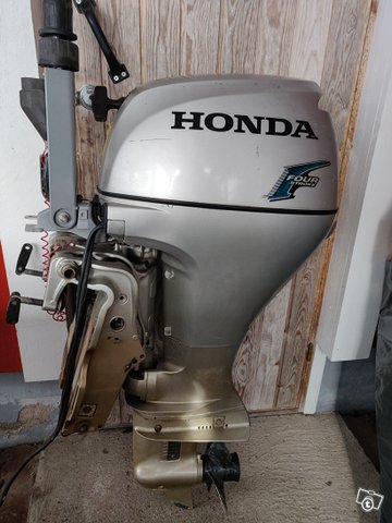Honda BF20, kuva 1