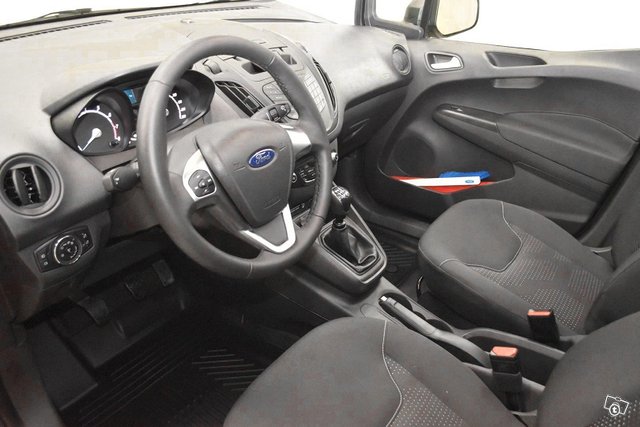 FORD Transit Courier 4