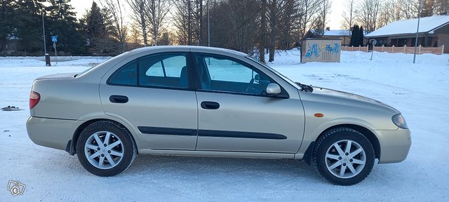 Nissan Almera 2