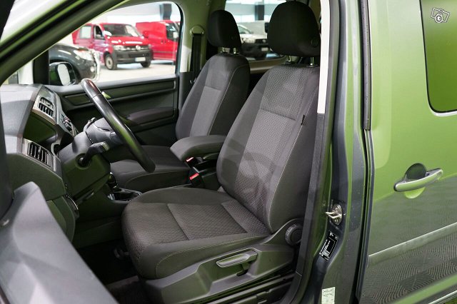 Volkswagen Caddy Maxi 8