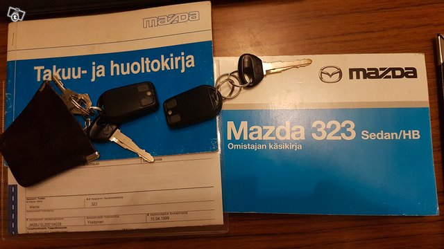 Mazda 323 12