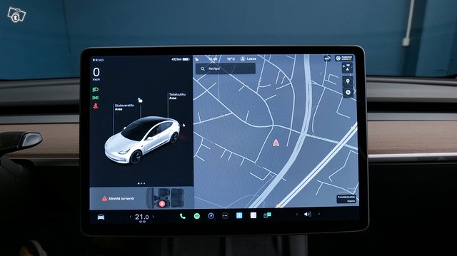 Tesla MODEL 3 14