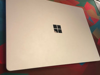 Microsoft surface laptop go