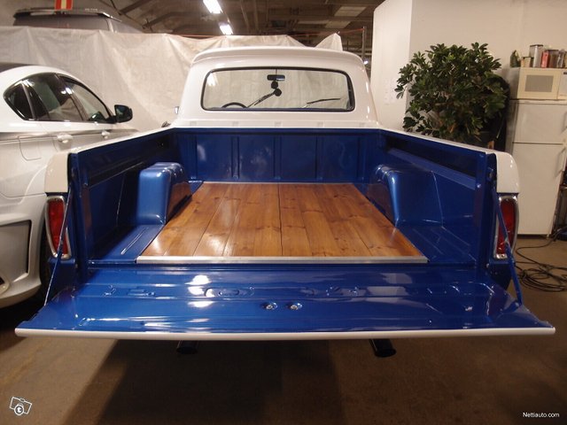 Ford F100 6