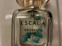 O: Escada Celebrate life