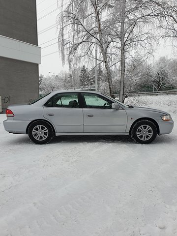 Honda Accord 4