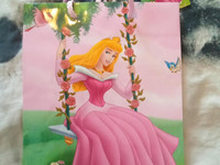 Uusi Disney prinsessa Ruusunen lahjapussi+ kortti