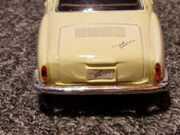 VW Karmann Ghia 1966 1/28