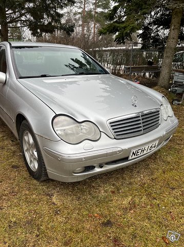 Mercedes-Benz C 200, kuva 1