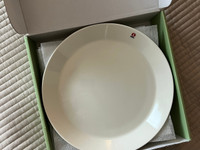 Valkoiset Teema-lautaset  26cm 4kpl