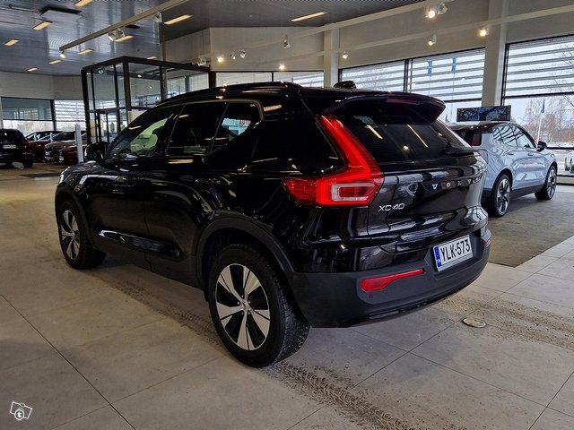 VOLVO XC40 2