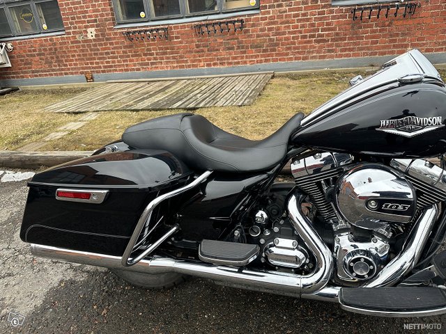 Harley-Davidson FLHE 103 2015 H.18750 5