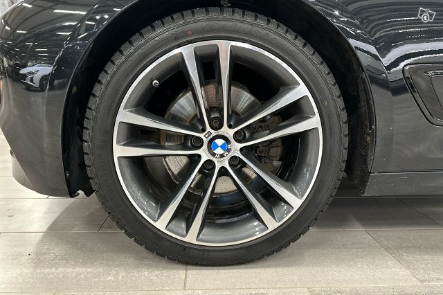 BMW 330 Gran Turismo 10