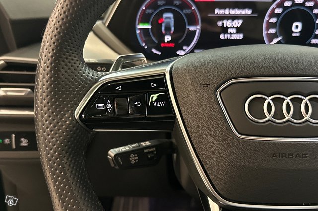 Audi E-TRON GT 23