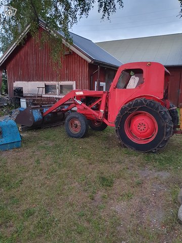 Traktori Valmet 565 2