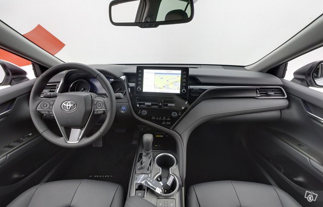 Toyota Camry 9