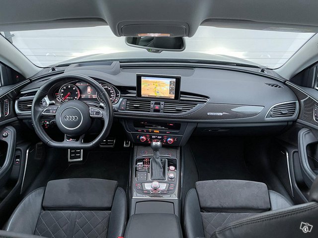 Audi RS 6 AVANT 10
