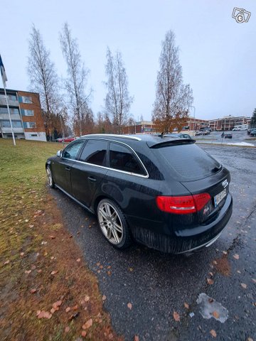 Audi S4 3