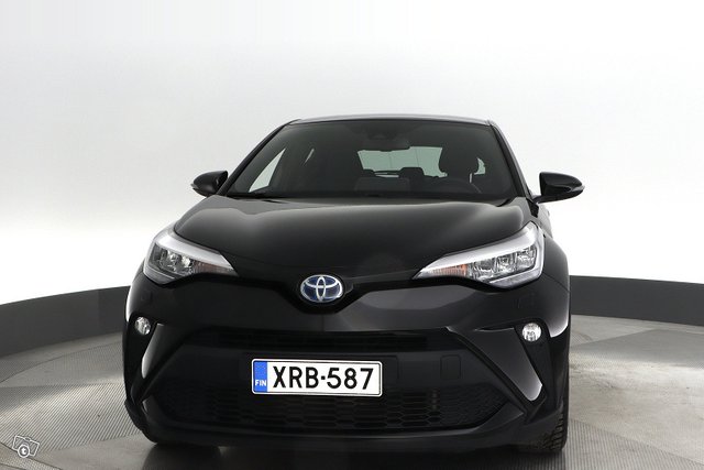 Toyota C-HR 8