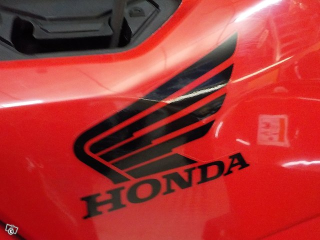 Honda TRX 520FA Ohjaustehostimella 7