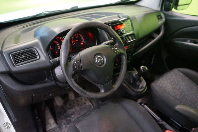 Opel Combo 11