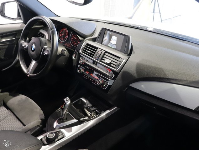 BMW 120 8