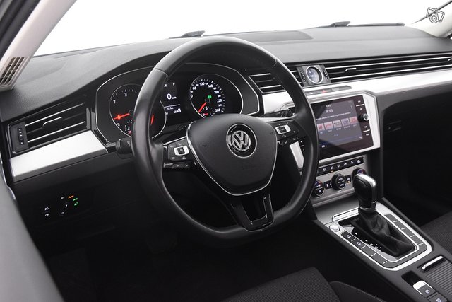 Volkswagen Passat 16