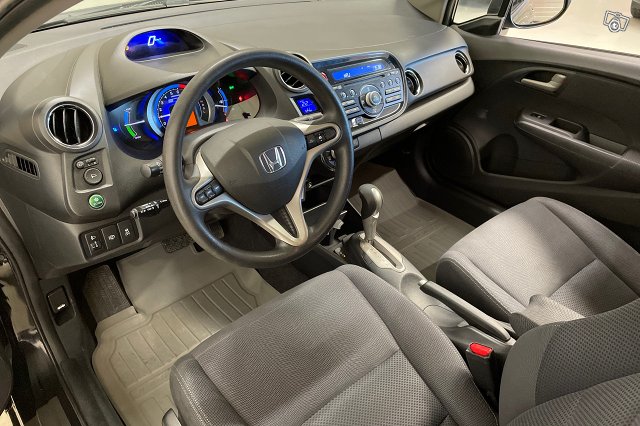 Honda Insight 7