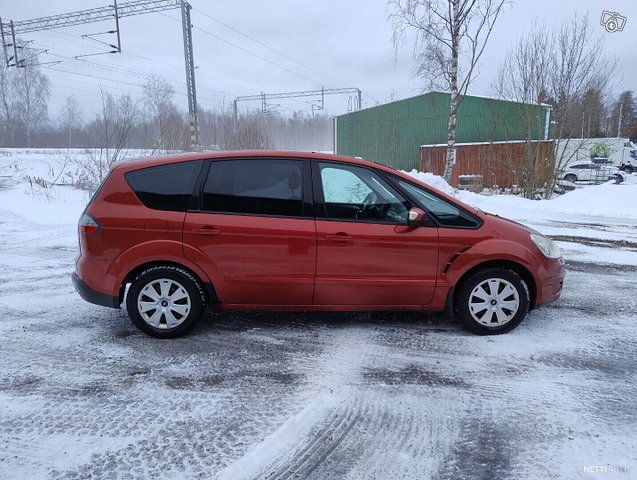 Ford S-MAX 5