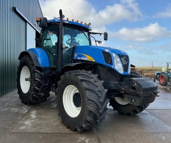 2008 New Holland T7050 2