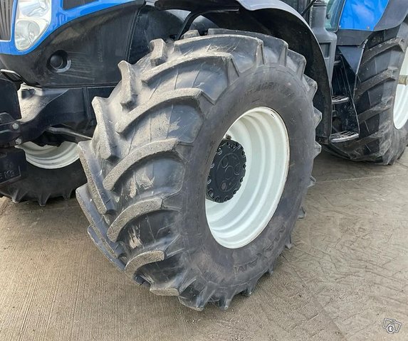2008 New Holland T7050 8