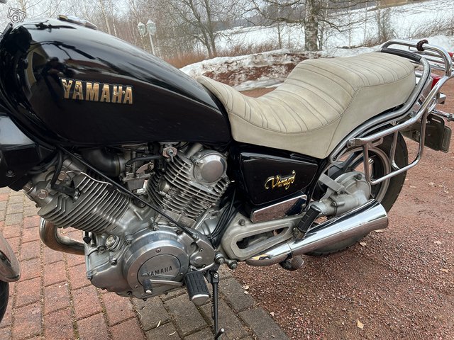 Yamaha XV 750 SE Virago 10