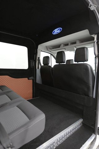 Ford Transit 14