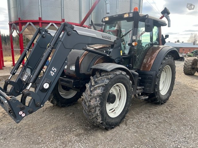 Valtra N122D MYYTY 5