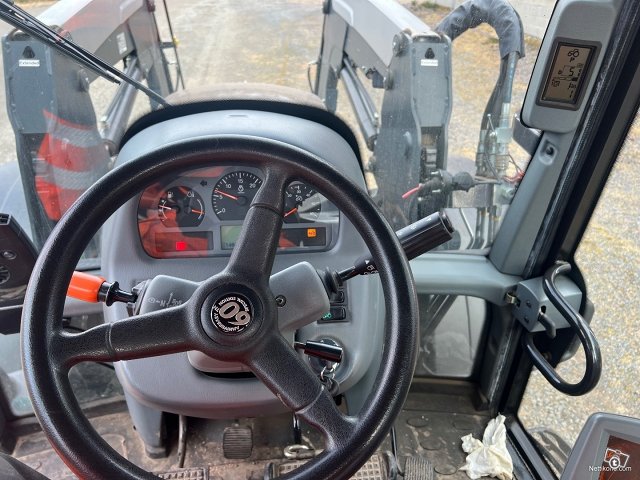 Valtra N122D MYYTY 10