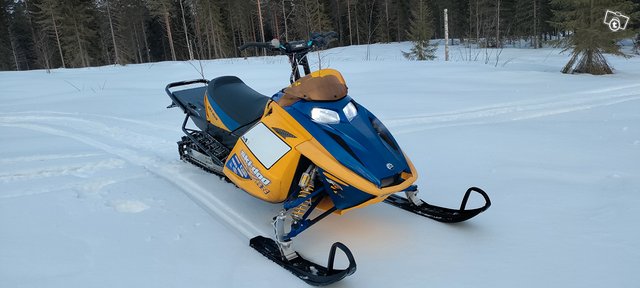 Ski-doo mxz 800 6