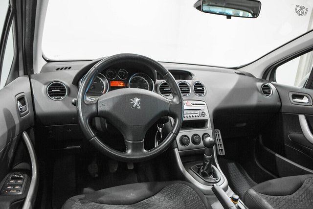Peugeot 308 10