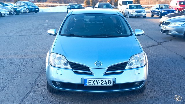 Nissan Primera 9