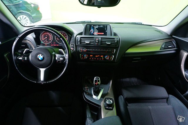 BMW 220 13