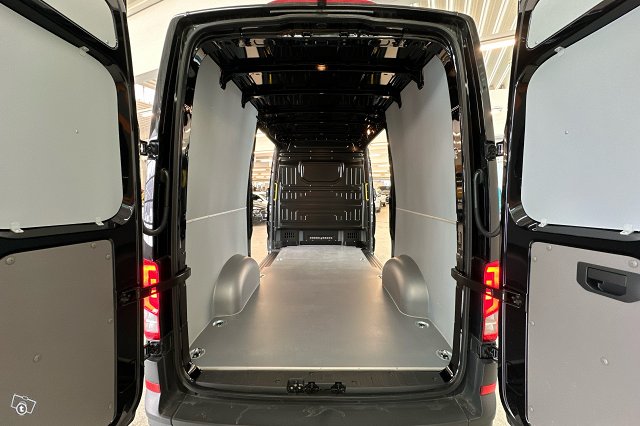 Volkswagen Crafter 12