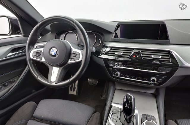 BMW 530 11