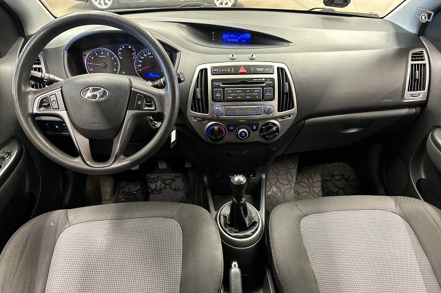 Hyundai I20 8