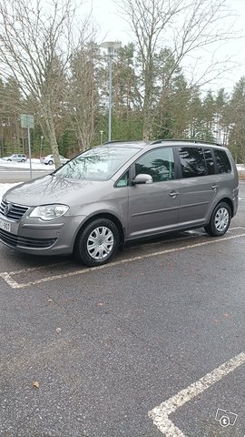 Volkswagen Touran 2