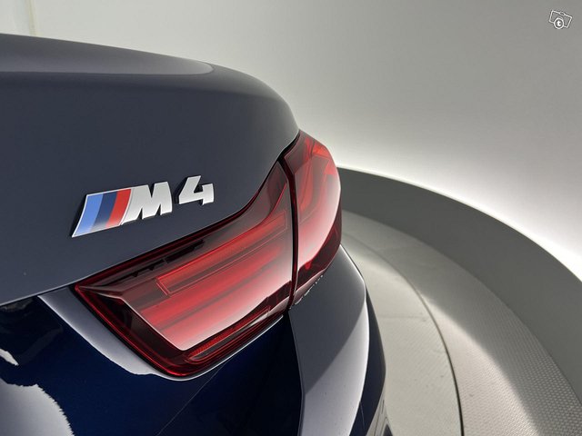 BMW M4 23