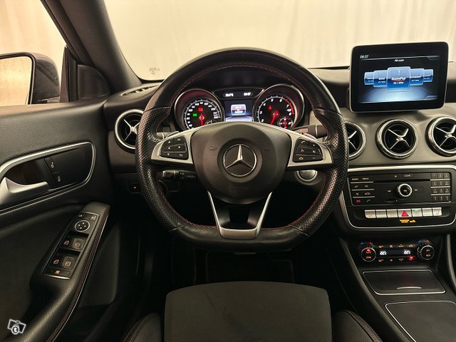 Mercedes-Benz CLA 18