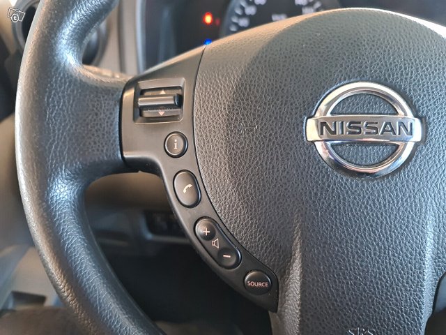 Nissan NV200 9