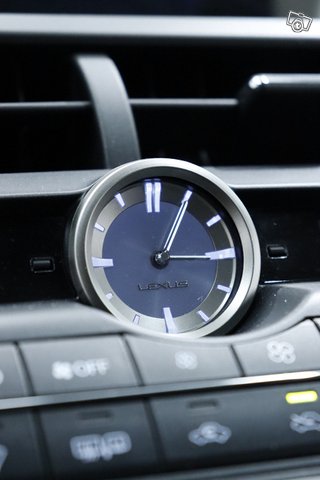 Lexus NX 18