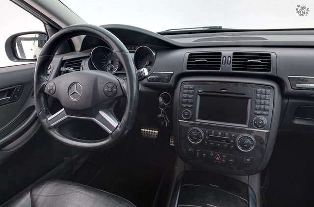 Mercedes-Benz R 24